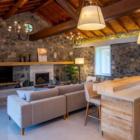 Kaya Exclusive מלון